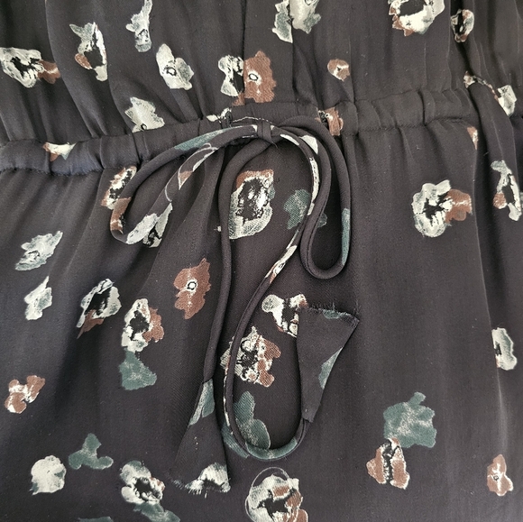 🇨🇦 Aritzia Babaton Long Sleeve Silk Bennett Dress - Black & Pattern - Picture 5 of 16